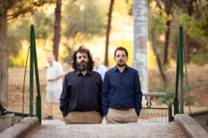 Διλήμματα με τάβλι, παϊδάκια και Madonna: Γιώργος Αλεβίζος vs. Μάριος Δημητρόπουλος