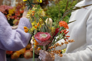 Στην Πολωνία ένα ανθοπωλείο διασώζει την οικογενειακή παράδοση μέσα από τα λουλούδια