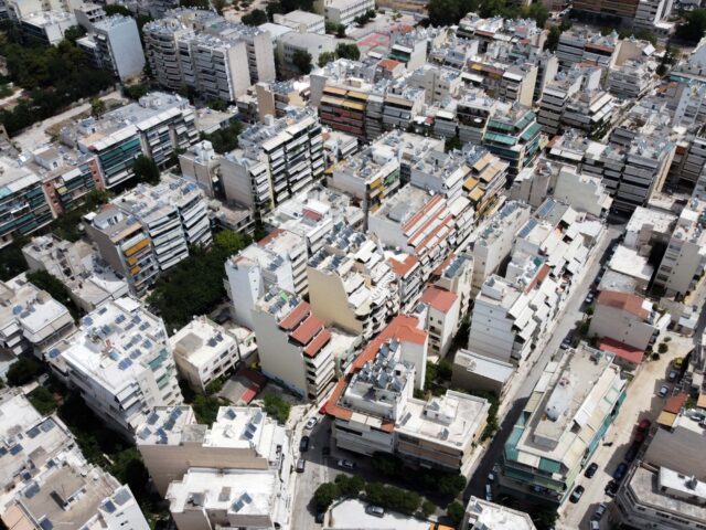 ΕΝΦΙΑ: Επιστρέφει φόρους ακινήτων από το 2014 η ΑΑΔΕ