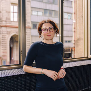 «Η κατοικία χρειάζεται στρατηγική, όχι μέτρα. Δεν δίνεις ‘χάπι’ και τη φτιάχνεις, είναι κοινωνικό δικαίωμα»