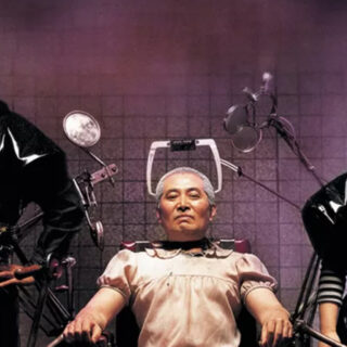 Στο Save the Green Planet! χρωστάμε το Bugonia του Γιώργου Λάνθιμου