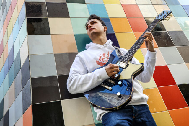 Ο κιθαρίστας-φαινόμενο Matteo Mancuso για πρώτη φορά στην Αθήνα