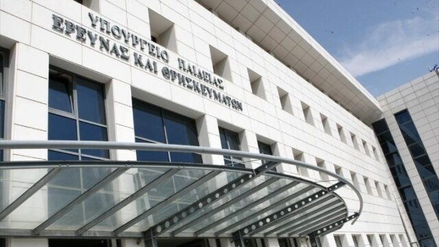 Υπουργείο Παιδείας: «Πλήρως στελεχωμένο» το σχολείο όπου πνίγηκε η 13χρονη