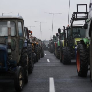 Κλιμάκωση των κινητοποιήσεων αποφάσισαν οι αγρότες