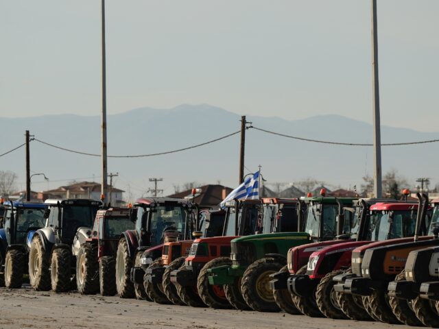 Διαμαρτυρία κτηνοτρόφων στην κεντρική πλατεία της Λάρισας