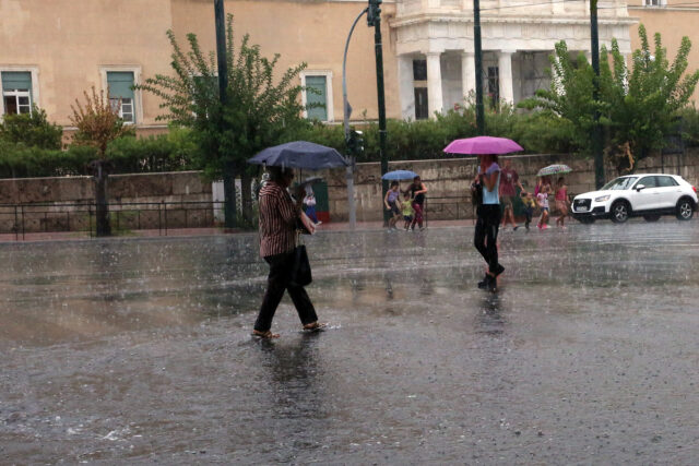Πώς θα κινηθεί η κακοκαιρία την παραμονή και ανήμερα των Χριστουγέννων