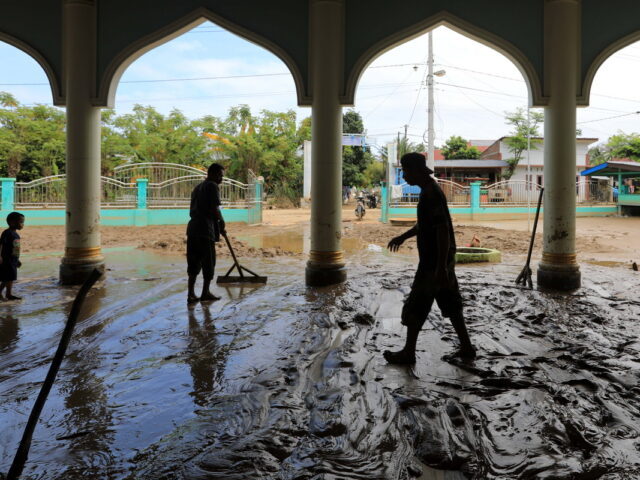 Πλημμύρες στην Ινδονησία: 950 νεκροί, πάνω από 270 αγνοούμενοι