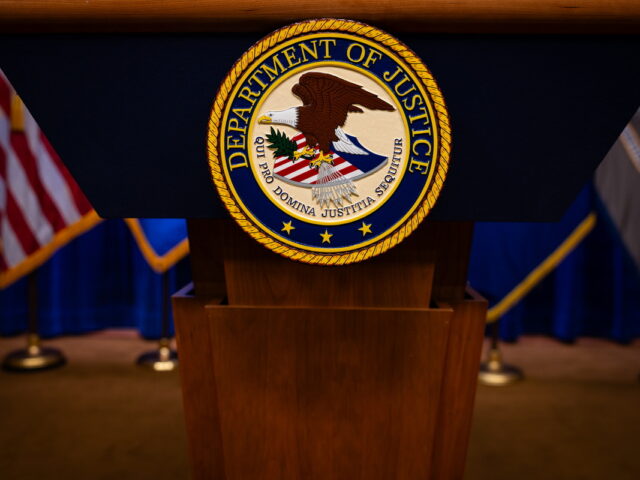 ΗΠΑ: 400 δικηγόροι του υπουργείου Δικαιοσύνης «χτενίζουν» τους φακέλους Έπστιν