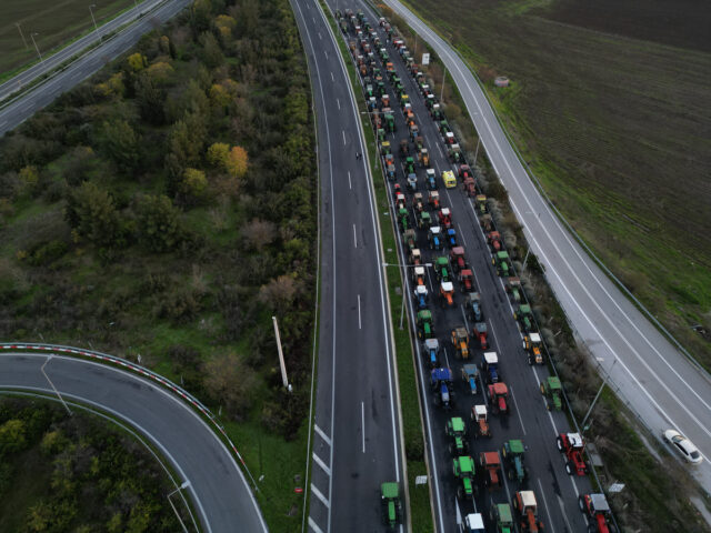 Αγροτικές κινητοποιήσεις: Δίωρος καθολικός αποκλεισμός στο μπλόκο Μπράλου