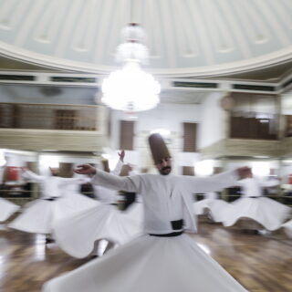 Οι Σούφι και οι εκστατικοί χοροί των περιστρεφόμενων δερβίσηδων
