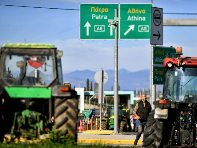 Αγροτικές κινητοποιήσεις: Κλειστή επ’αόριστον η Εθνική Οδός Αντιρρίου – Ιωαννίνων