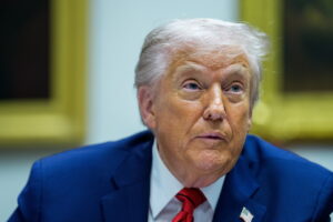 Η κυβέρνηση Τραμπ θα δημοσιοποιήσει όλα τα αρχεία της υπόθεσης Έπστιν