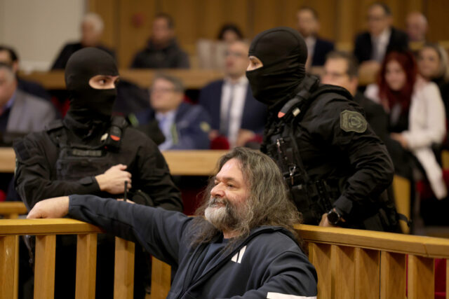 Εισαγγελέας στη δίκη της Χρυσής Αυγής: «Γνήσιο τέκνο ναζιστικής ιδεολογίας»