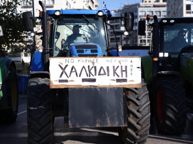 Έφτασαν στο λιμάνι της Θεσσαλονίκης οι αγρότες