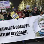 Στους δρόμους βγαίνουν και πάλι χιλιάδες Ρουμάνοι ενάντια στη διαφθορά του δικαστικού συστήματος