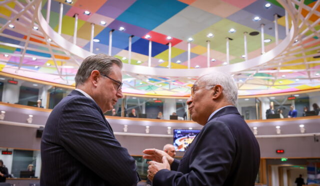 Βρυξέλλες: Κρίσιμες διαβουλεύσεις για τη χρηματοδότηση της Ουκρανίας