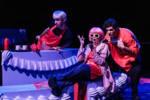 Τρεις φωνές, δέκα χαρακτήρες, μία ιστορία: συνομιλώντας με τους πρωταγωνιστές του Tick, Tick… Boom!