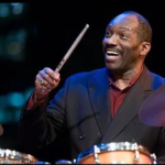 Το Half Note Jazz Club υποδέχεται το 2026 με τους Alvin Queen και Ανδρέα Πολυζωγόπουλο