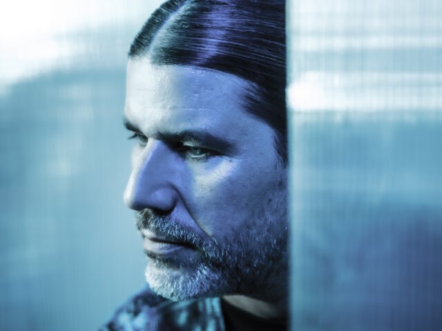 Quantic: Ο αγαπημένος Βρετανός πολυοργανίστας και παραγωγός επιστρέφει στην Αθήνα