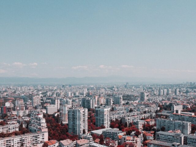 Εν μέσω ενθουσιασμού και σκεπτικισμού, η Βουλγαρία προετοιμάζεται για την ένταξή της στην ευρωζώνη