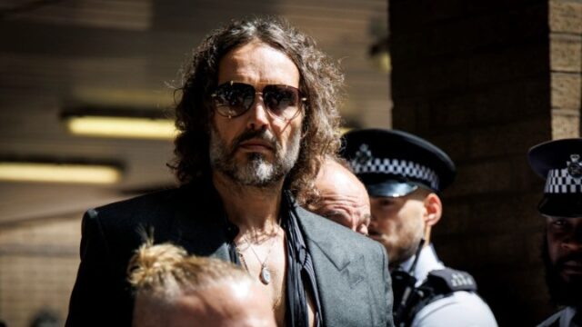 Νέα ποινική δίωξη στον Ράσελ Μπραντ για βιασμό και σεξουαλική επίθεση σε βάρος δύο γυναικών