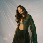 Η Μαρία Κουτσουρλή μας προσκαλεί στον Σταυρό του Νότου club