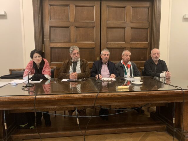 «Σπασμένα πλευρά, απομόνωση και απόπειρες δολοφονίας»: Έκκληση από την Αθήνα για την απελευθέρωση Μπαργκούτι και Σααντάτ