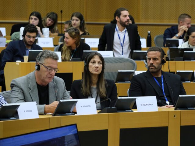 ΕΕ: Κατεπείγουσα ερώτηση Κουντουρά στην Κομισιόν για το μπλακ άουτ στο FIR Αθηνών