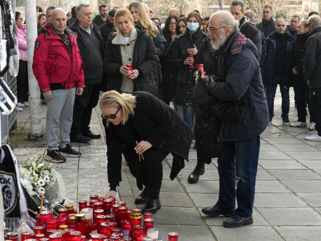 Βουβός θρήνος στην Τούμπα για τους επτά οπαδούς του ΠΑΟΚ