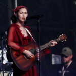 Aπό τα Grammy στο Hollywood: Η Γκρέισι Έιμπραμς κάνει το πρώτο της βήμα στο σινεμά