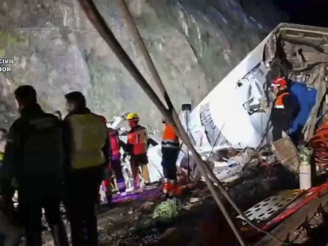 Σύγκρουση τρένων στην Ισπανία: Στους 39 οι νεκροί