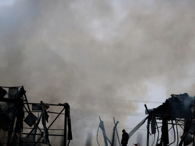 «Βιολάντα»: Εντοπίστηκε η πέμπτη σορός στα συντρίμμια του εργοστασίου