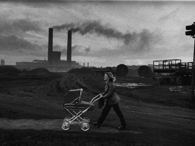 Life, Death and Everything in Between: Για πρώτη φορά στην Ελλάδα, η έκθεση με φωτογραφίες του Sir Don McCullin