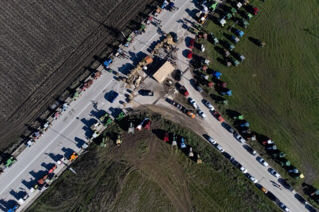 Αγρότες: Στον «αέρα» η συνάντηση με τον Κυριάκο Μητσοτάκη