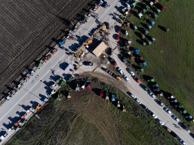 Αγρότες: Στον «αέρα» η συνάντηση με τον Κυριάκο Μητσοτάκη