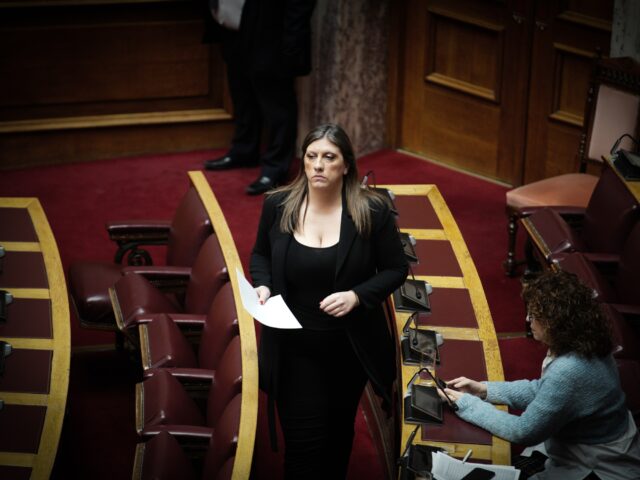 Η Ζωή Κωνσταντοπούλου ζήτησε έκτακτη σύγκληση της Βουλής για τη Βενεζουέλα