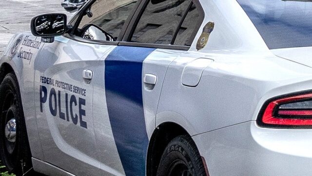 ΗΠΑ: Το υπουργείο Εσωτερικής Ασφάλειας στέλνει εκατοντάδες επιπλέον αστυνομικούς στη Μινεσότα