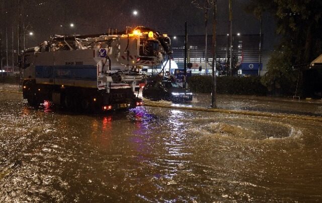 Σε εξέλιξη το κύμα κακοκαιρίας. Ισχυρές βροχές και καταιγίδες στην Αττική