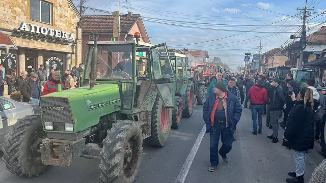 Σερβία: Κινητοποιήσεις αγροτών με αποκλεισμούς δρόμων