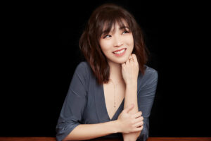 Η Κλερ Χουάνγκτσι παίζει Σοπέν στο Μέγαρο Μουσικής