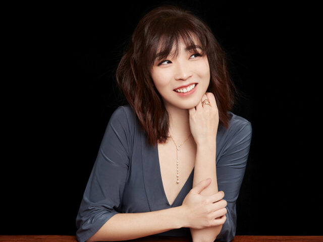 Η Κλερ Χουάνγκτσι παίζει Σοπέν στο Μέγαρο Μουσικής