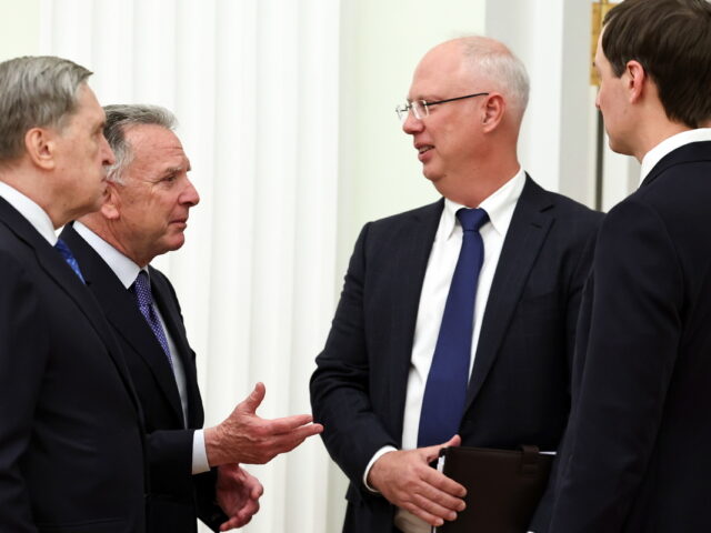 Ολοκληρώθηκαν οι συνομιλίες Ουκρανίας, Ρωσίας και ΗΠΑ στο Αμπού Ντάμπι