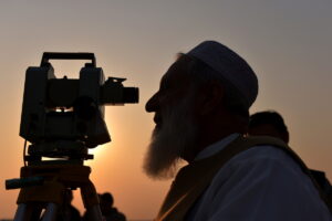 Το Ραμαζάνι, η ιερή νηστεία των μουσουλμάνων, ξεκινά με την πρώτη ορατή εμφάνιση της πιο λεπτής ημισελήνου