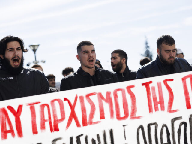 Αναβλήθηκε η δίκη των 38 συλληφθέντων μετά την αστυνομική επιχείρηση στο ΑΠΘ