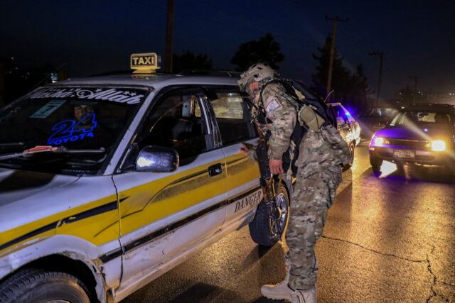 Το Πακιστάν κήρυξε «ανοιχτό πόλεμο» στο Αφγανιστάν