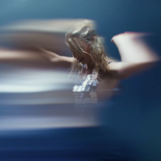 Αποκλειστικό : Δείτε πρώτοι το νέο εντυπωσιακό video clip της Irene Skylakaki