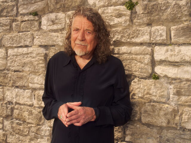Ο Robert Plant στη σκηνή του Λόφου της Σάνης