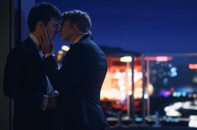 Απόδραση στο εξοχικό της σειράς Heated Rivalry προσφέρει η Airbnb