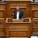 Βουλή: «Όχι» στην άρση ασυλίας του Δ. Κουτσούμπα, «Ναι» για τον Δ. Μάντζο