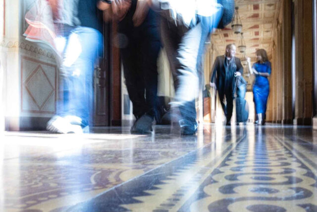 «Σαλόνια Γλώσσας»: Γνωριμία με τη σύγχρονη ελληνική γραφή για το θέατρο